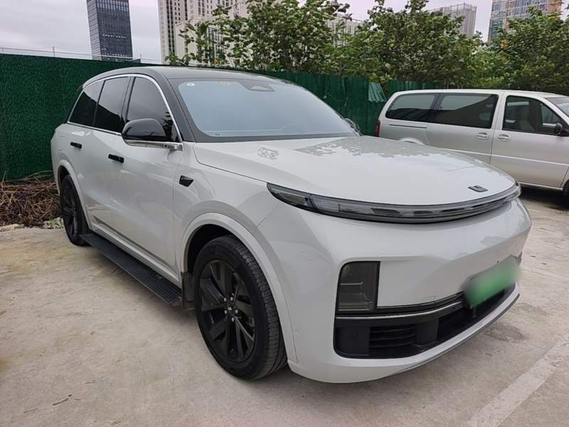Used Li Auto L8 2023 Air model — 3