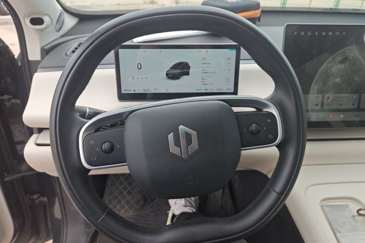 Used Leapmotor C16 2024 Range-Extended 200 Luxury Edition Steering Wheel