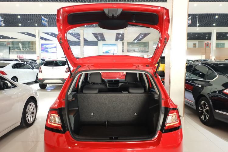 Used Skoda Fabia 2015 1.4L Automatic Front-Drive Model