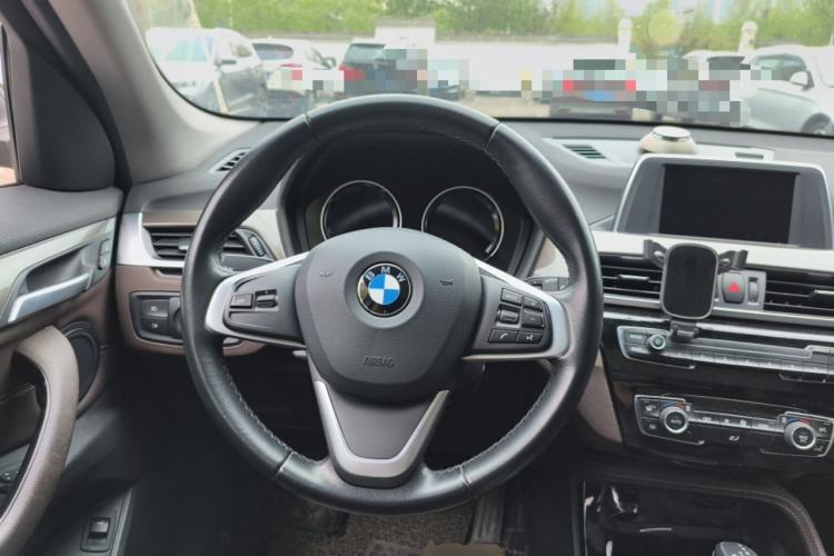 Used BMW X1 2019 sDrive18Li Premium Edition Steering Wheel