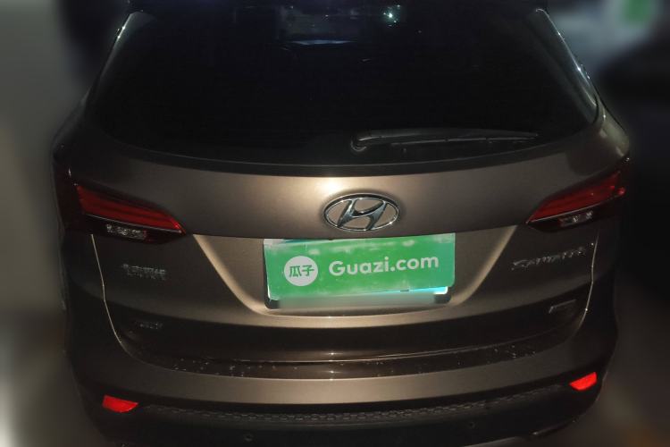 Used Hyundai Santa Fe 2015 2.0T Automatic 4x4 Top-Grade 7-Seater
