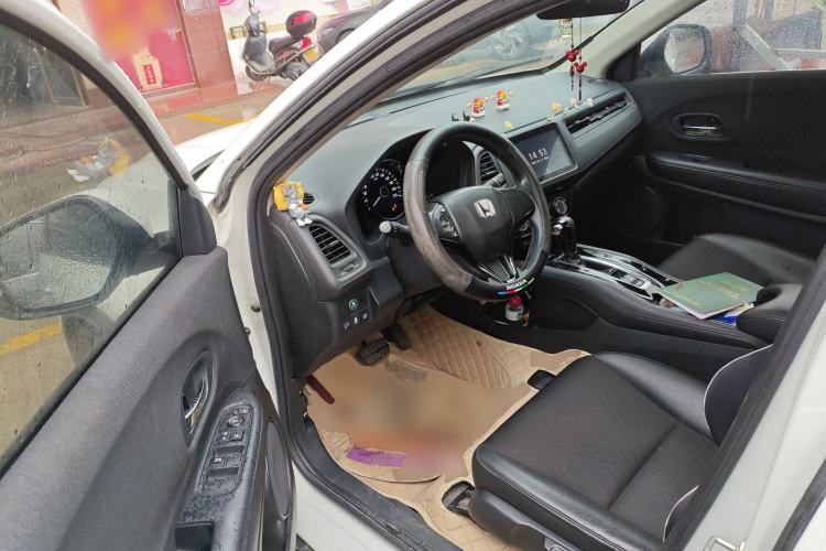 Used Honda Vezel 2022 1.5L CVT Phantom Night Pioneer Edition
