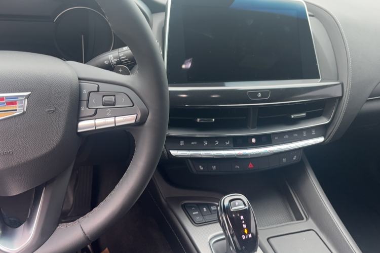 Used Cadillac CT5 2022 28T Luxury Edition Audio And AC Panel