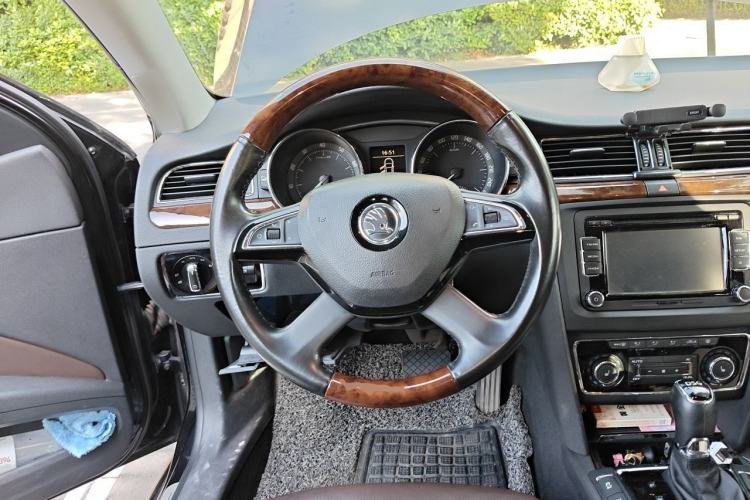 Used Skoda Superb 2013 2.0 TSI DSG Luxury Edition
