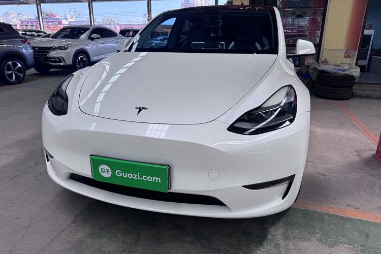 Used Tesla Model Y 2021 Long-Range All-Wheel-Drive Version
