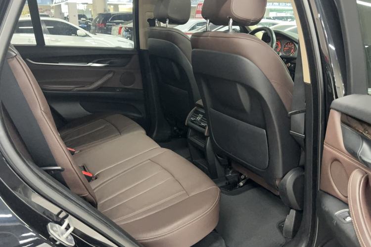 Used BMW X5 2014 xDrive35i Elegant Edition Interior 3