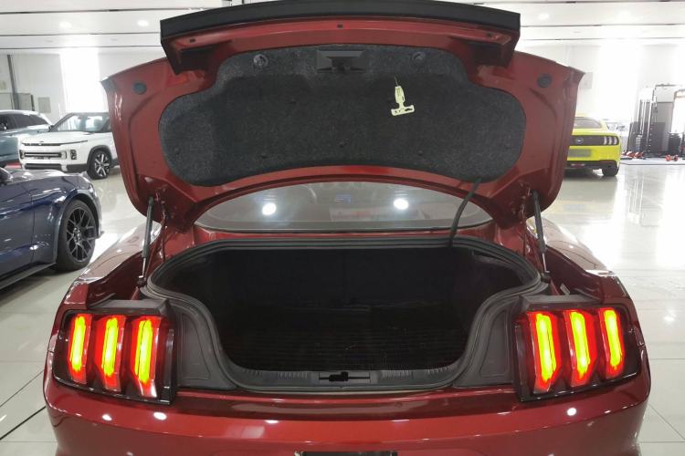 Used Ford Mustang 2019 2.3L EcoBoost
