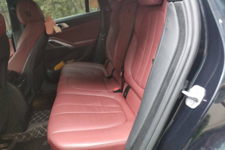 Used BMW X6 2022 xDrive30i M Sport Package Left Rear Seat