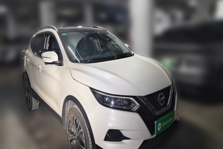 Used Nissan Qashqai 2019 2.0L CVT Luxury Edition Front Right 45 Deg
