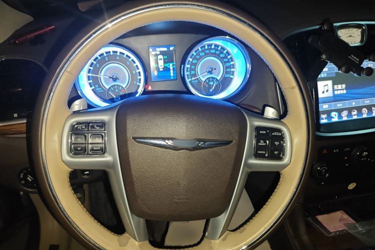 Used Chrysler 300C 2014 3.0L Excellence Edition