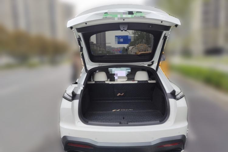 Used ONVO L60 2024 60 kWh Rear-Drive Version