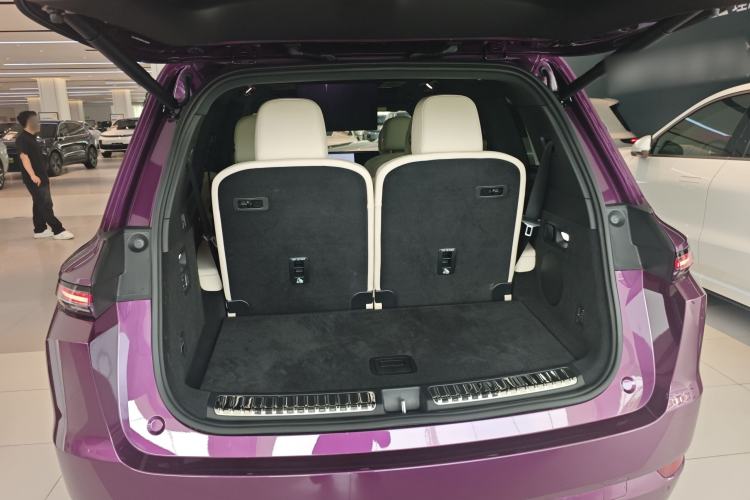 Used Li Auto L9 2025 Ultra Smart Refreshed Edition Trunk