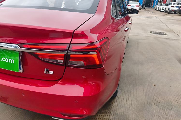 Used Roewe i6 2018 20T Automatic Flagship Edition Right Rear Taillight