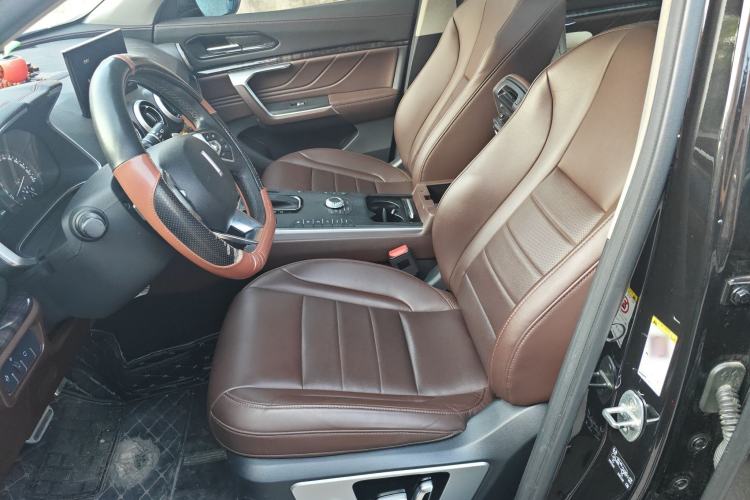 Used Wey VV5 2019 Upgraded Model 2.0T Two-Wheel Drive Ultra-Luxury Version China V Standard
