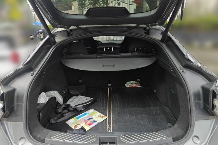 Used Lynk & Co 05 2020 2.0TD Four-Wheel Drive HypeHalo Trunk