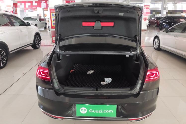 Used Volkswagen Magotan 2020 330TSI DSG Leading Model Trunk