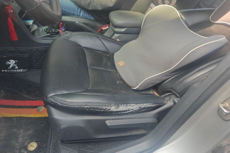 Used Peugeot 308 2014 Enjoy Edition Classic 1.6L Manual YouShang Model
