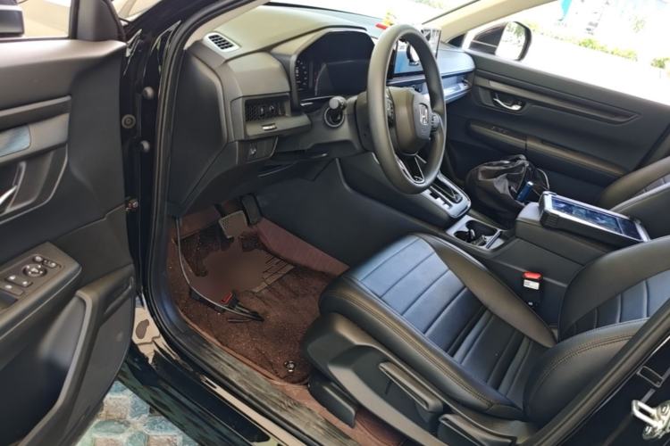 Used Honda CR-V 2026 Model—Global 30-Year Glory Edition 240TURBO Two-Wheel-Drive Dynamic Version