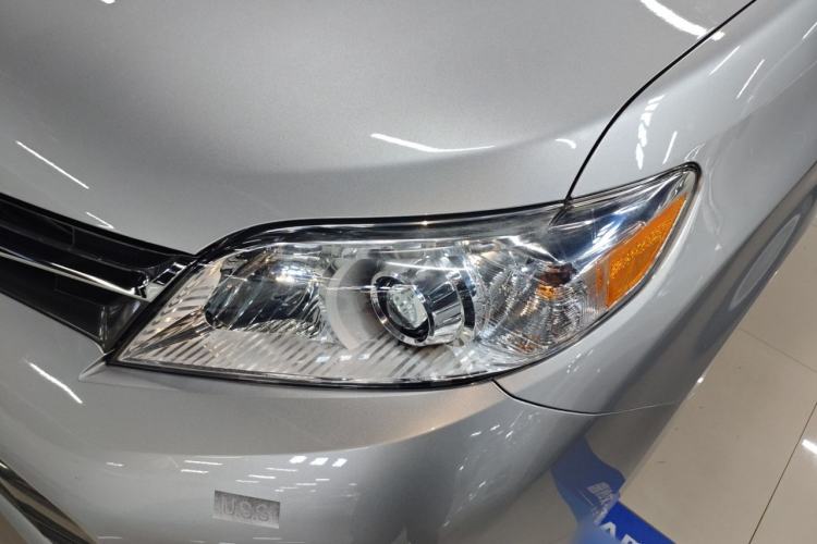 Used Toyota Sienna 2020 3.5L Two-Wheel Drive CE Trim 7-Seater Canadian Version