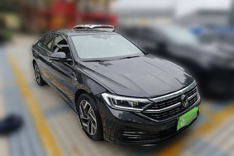 Used Volkswagen Sagitar 2023 300TSI DSG Excellence Edition Front Right 45 Deg