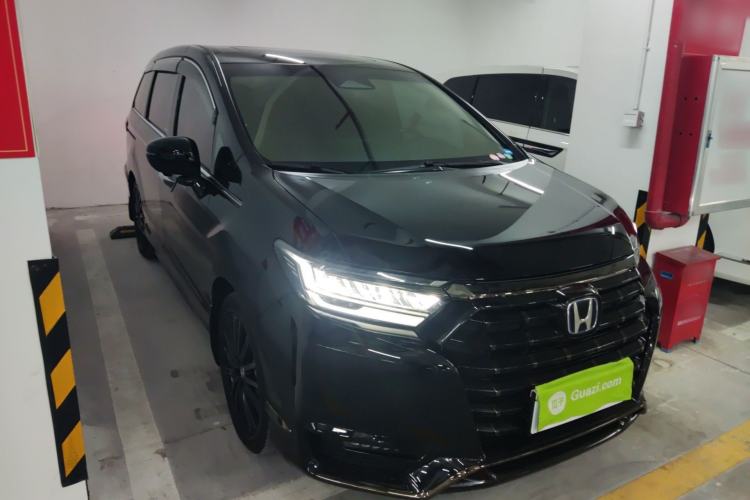 Used Honda Elysion 2024 2.0L eHEV Luxury Edition