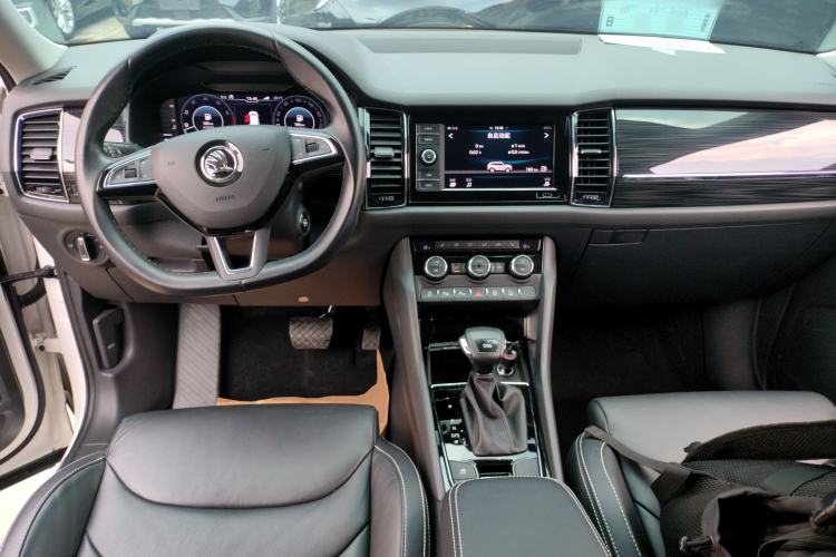 Used Skoda Kodiaq 2019 Facelifted TSI330 5-Seater Two-Wheel-Drive Luxury Enjoyment Edition China VI Standard