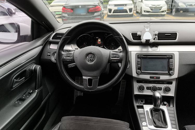 Used Volkswagen FAW-Volkswagen CC 2015 1.8TSI Luxury Model Steering Wheel