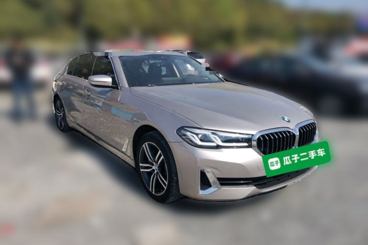 Used BMW 5 Series 2021 530Li Leading Luxury Package Front Right 45 Deg