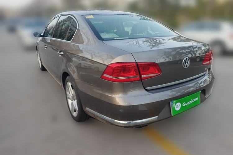 Used Volkswagen Magotan 2016 1.8TSI Luxury Comfort Model Rear Left 45 Deg