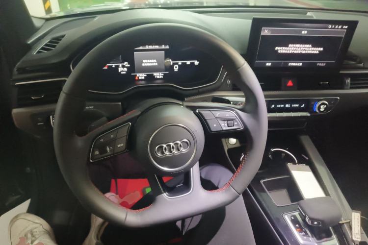 Used Audi A4L 2022 40 TFSI quattro RS Performance Package
