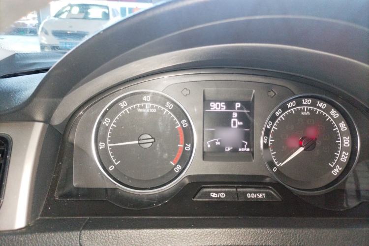 Used Skoda Rapid Spaceback 2016 Revised 1.6L Automatic Chuanxing Version