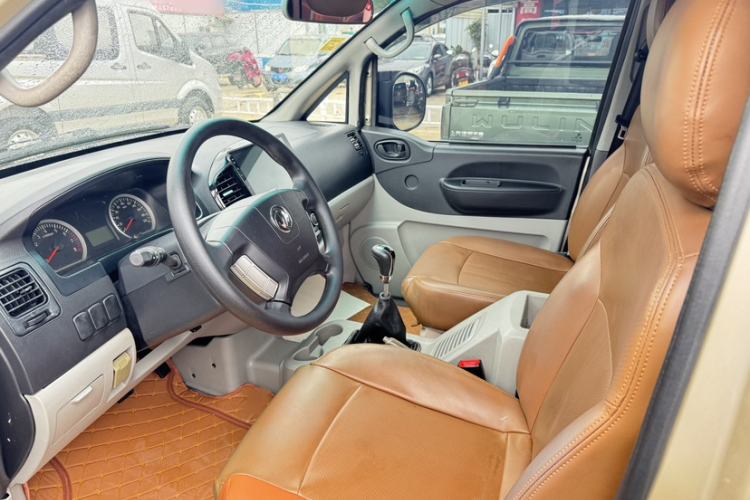 Used FORTHING Lingzhi 2017 M3L 1.6L 7-Seater Comfort Model
