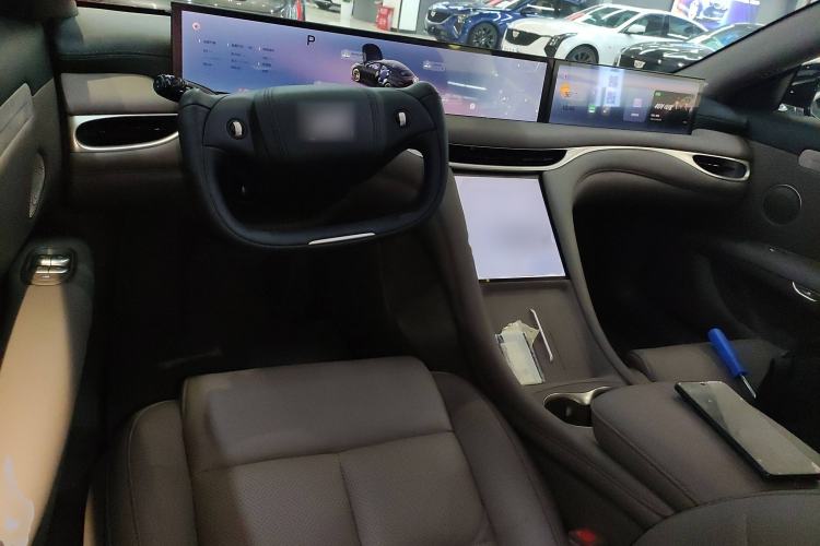 Used IM L6 2025 Ultra Model
