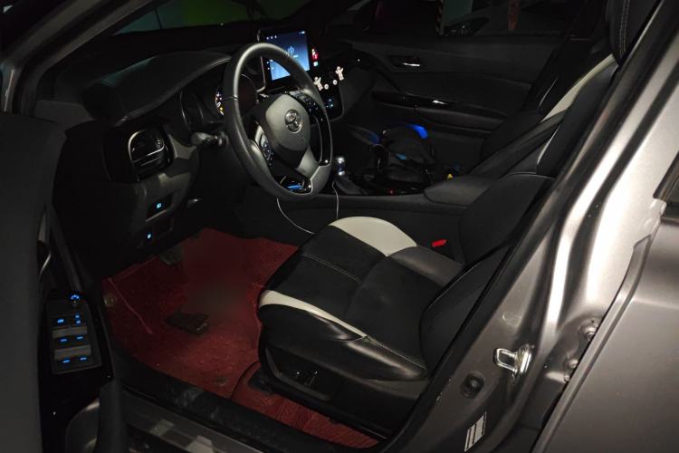 Used Toyota IZOA 2021 2.0L Yichi SPORT