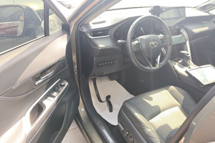 Used Toyota Harrier 2022 Dual-Engine 2.5L CVT Four-Wheel Drive Flagship Edition
