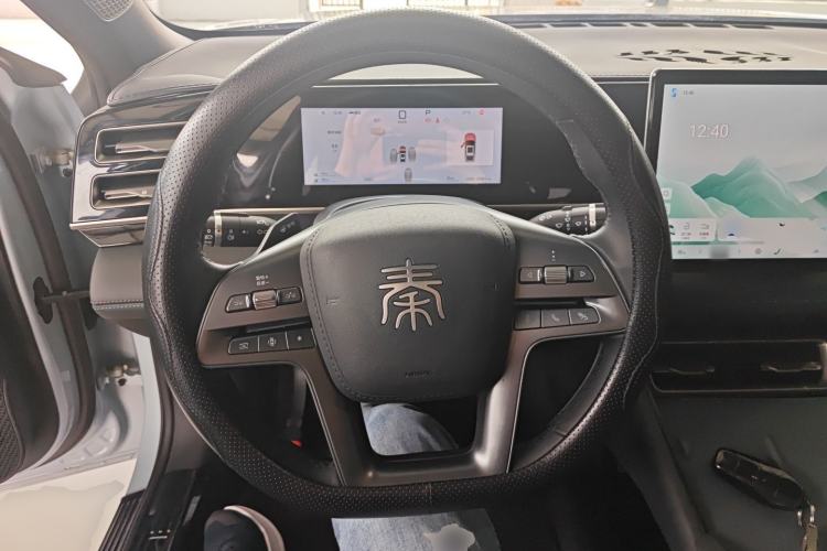 Used BYD Qin L 2025 DM-i Smart Drive 120KM Superior Model Steering Wheel