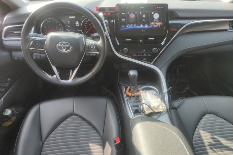 Used Toyota Camry 2022 2.0S Knight Edition
