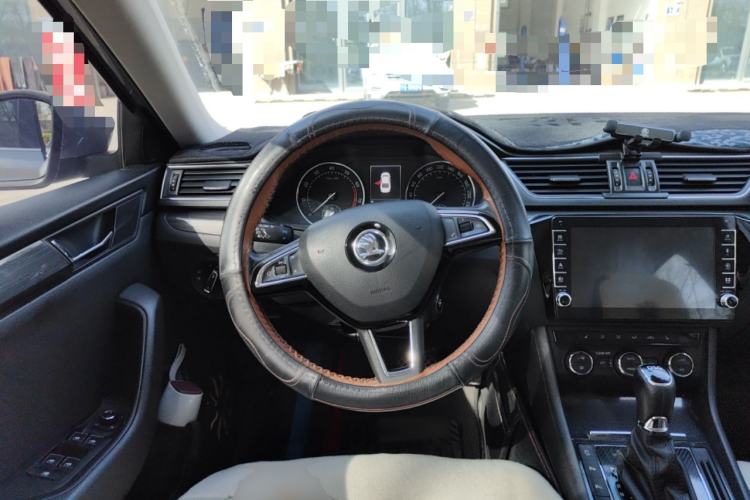 Used Skoda Superb 2016 TSI330 DSG Smart Drive Edition Steering Wheel