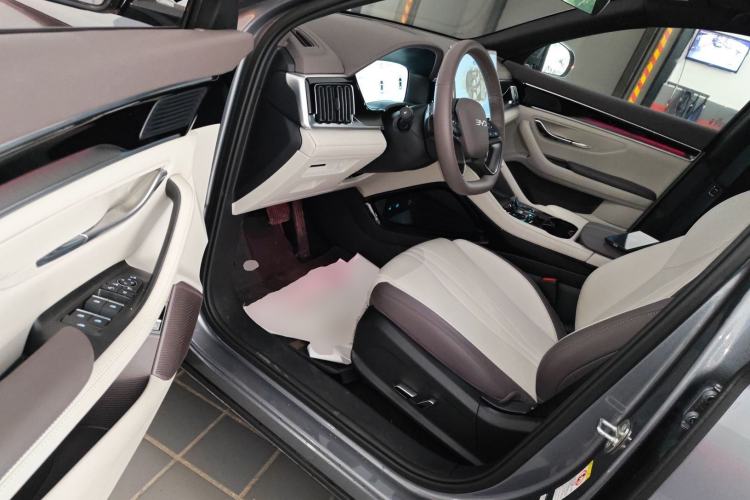 Used BYD Song PLUS New Energy 2025 DM-i Smart Drive 112KM Prestige Model