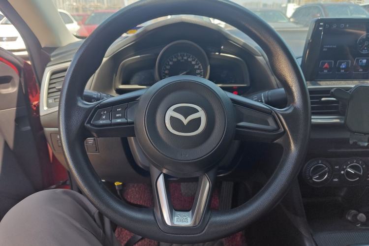 Used Mazda 3 Axela 2017 Sedan 1.5L Automatic Comfort Model Emission Standard China V