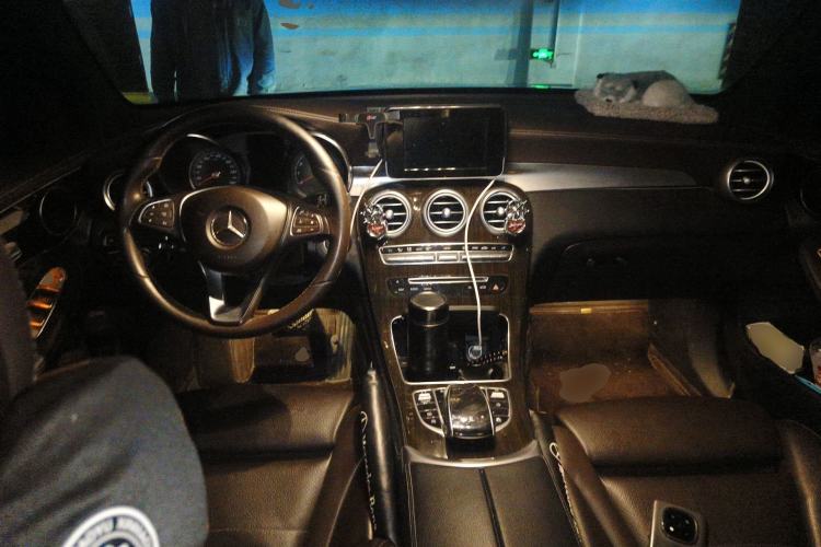 Used Mercedes-Benz GLC 2019 Facelift GLC 260 L 4MATIC Luxury Model Center Console