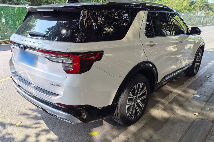 Used Ford Explorer 2024 2.3T EcoBoost Four-Wheel Drive Titanium Edition 7 Seats