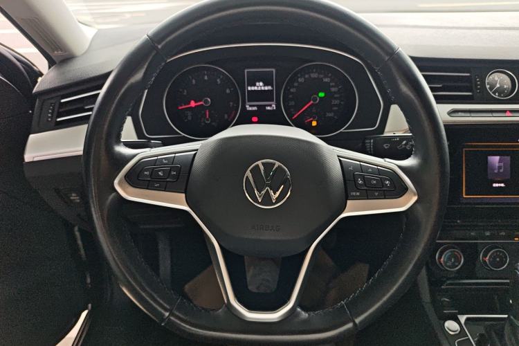 Used Volkswagen Magotan 2020 280TSI DSG Comfort Edition Steering Wheel