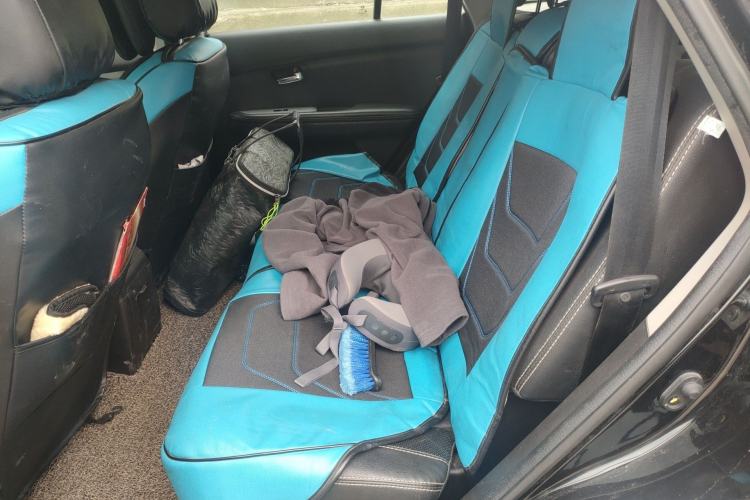 Used BYD S6 2014 2.0L Manual Luxury 5-Seater