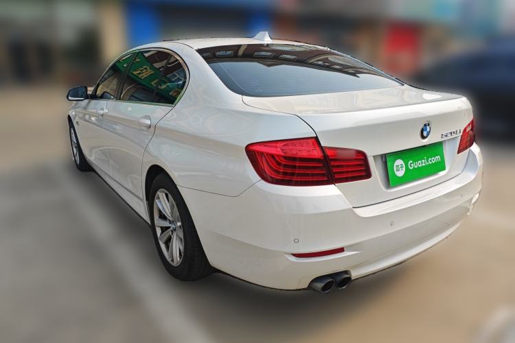 Used BMW 5 Series 2014 520Li Elegant Model Rear Left 45 Deg