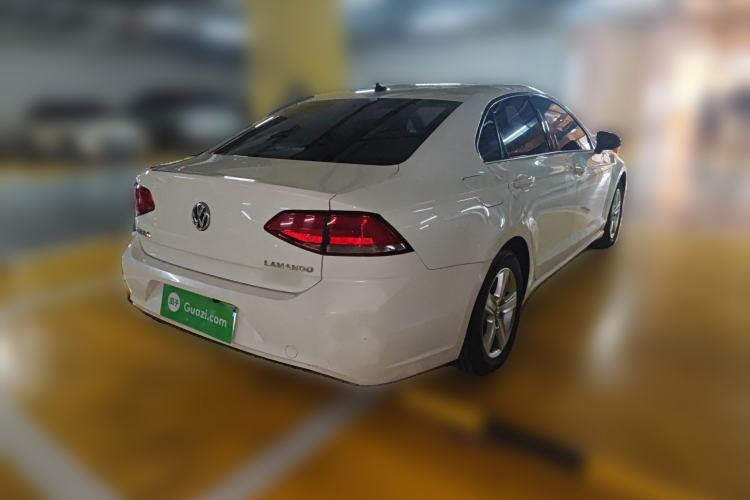 Used Volkswagen Lamando 2015 230TSI Manual Trend Edition
