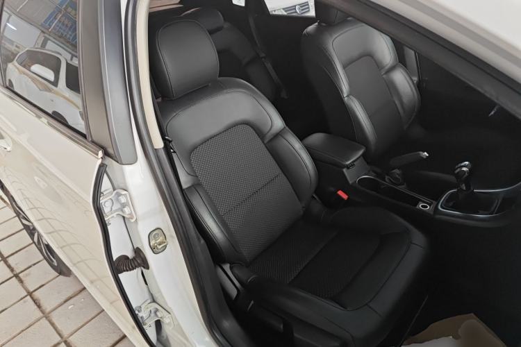 Used Citroen C4 Sega 2016 1.6L Manual Luxury Model Right Front Seat