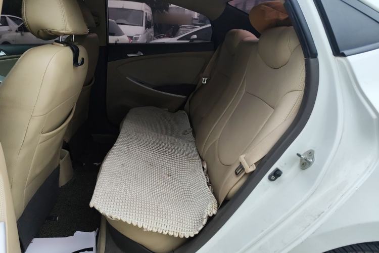 Used Hyundai Verna (older generation) 2013 Sedan 1.4L Automatic Standard GL Model
