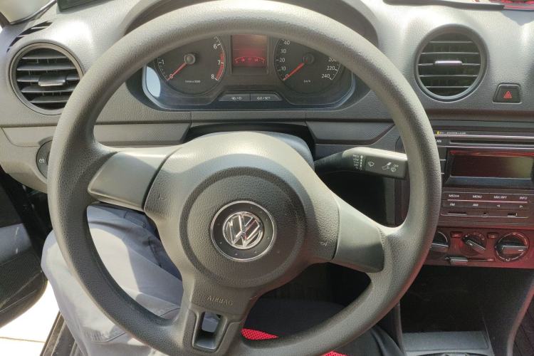 Used Volkswagen Jetta 2013 1.6L Manual Fashion Edition Steering Wheel