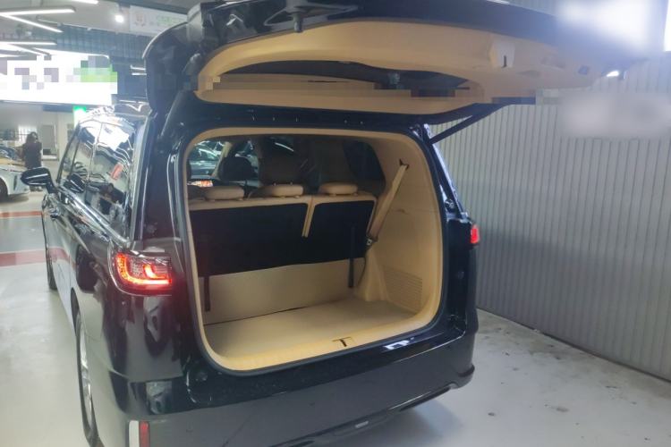 Used VOYAH Dream 2022 0-Emission Version Range of 475 km
